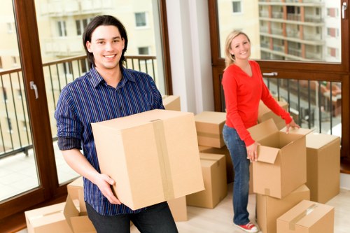Bermondsey flat move with loading assistance and van transport